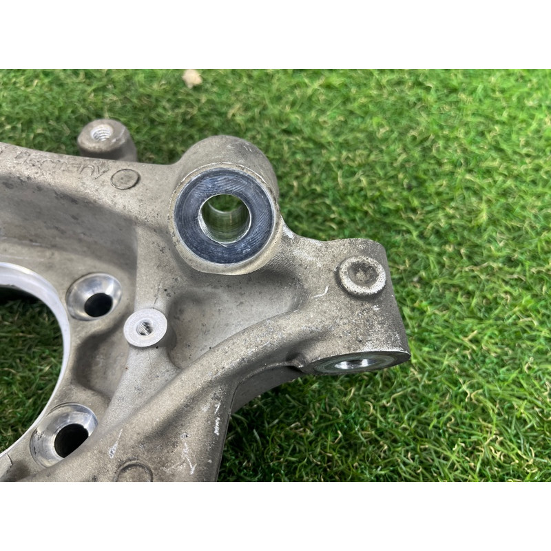 Цапфа подвески (подвеска) PORSCHE CAYENNE 958 2012 4.8 95833161101