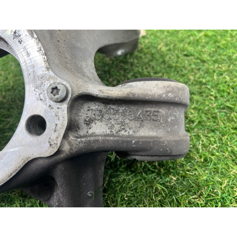 Цапфа подвески (подвеска) PORSCHE CAYENNE 958 2012 4.8 95833161101