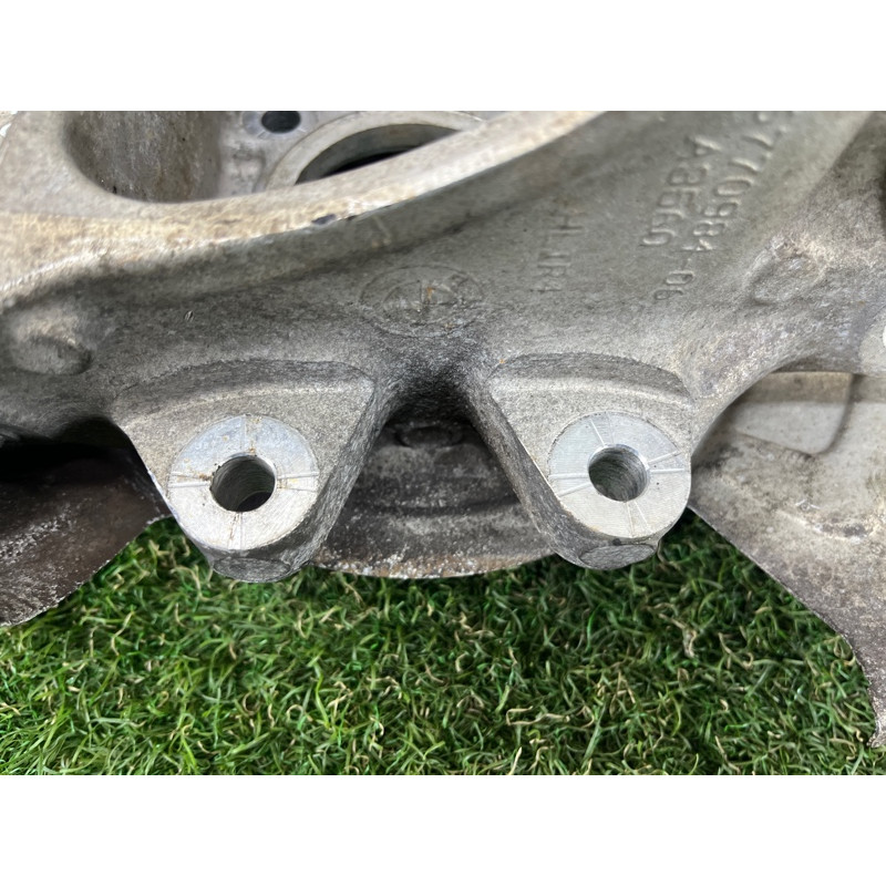 Цапфа подвески (подвеска) BMW X5 E70 2008 4.8 N62/TU 33326879102