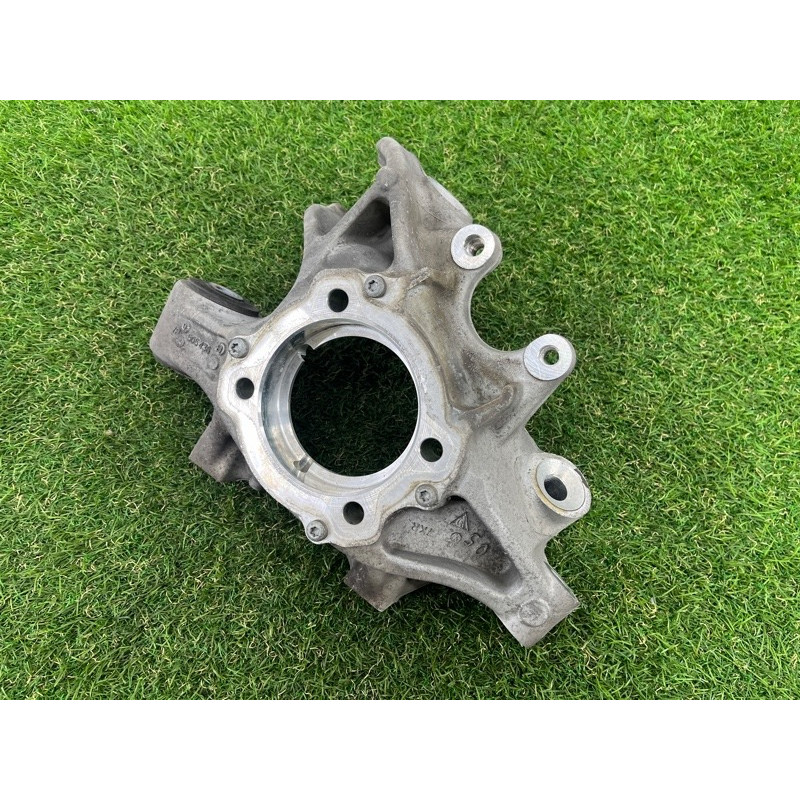 Цапфа подвески (подвеска) PORSCHE CAYENNE 958 2013 3.6 95833161201