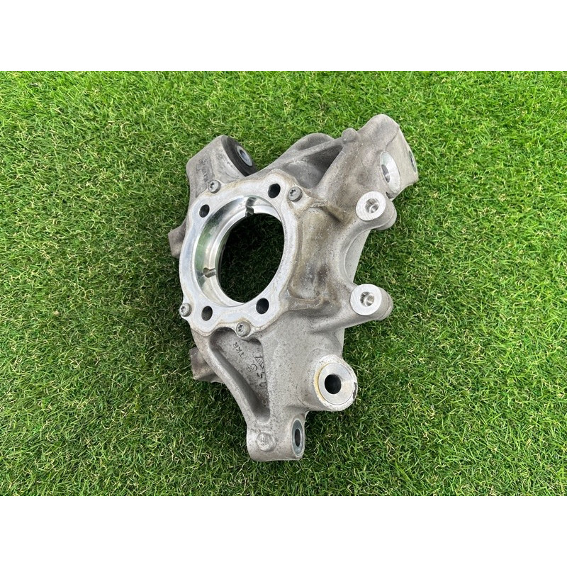 Цапфа подвески (подвеска) PORSCHE CAYENNE 958 2013 3.6 95833161201