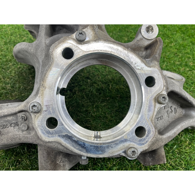 Цапфа подвески (подвеска) PORSCHE CAYENNE 958 2013 3.6 95833161201