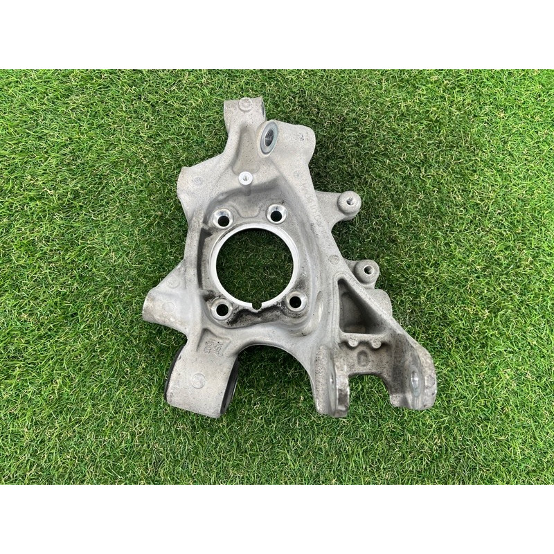 Цапфа подвески (подвеска) PORSCHE CAYENNE 958 2013 3.6 95833161201