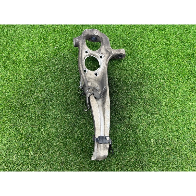 Поворотный кулак (подвеска) PORSCHE CAYENNE 958 2012 4.8 95834115500