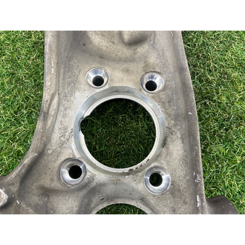 Поворотный кулак (подвеска) PORSCHE CAYENNE 958 2012 4.8 95834115500