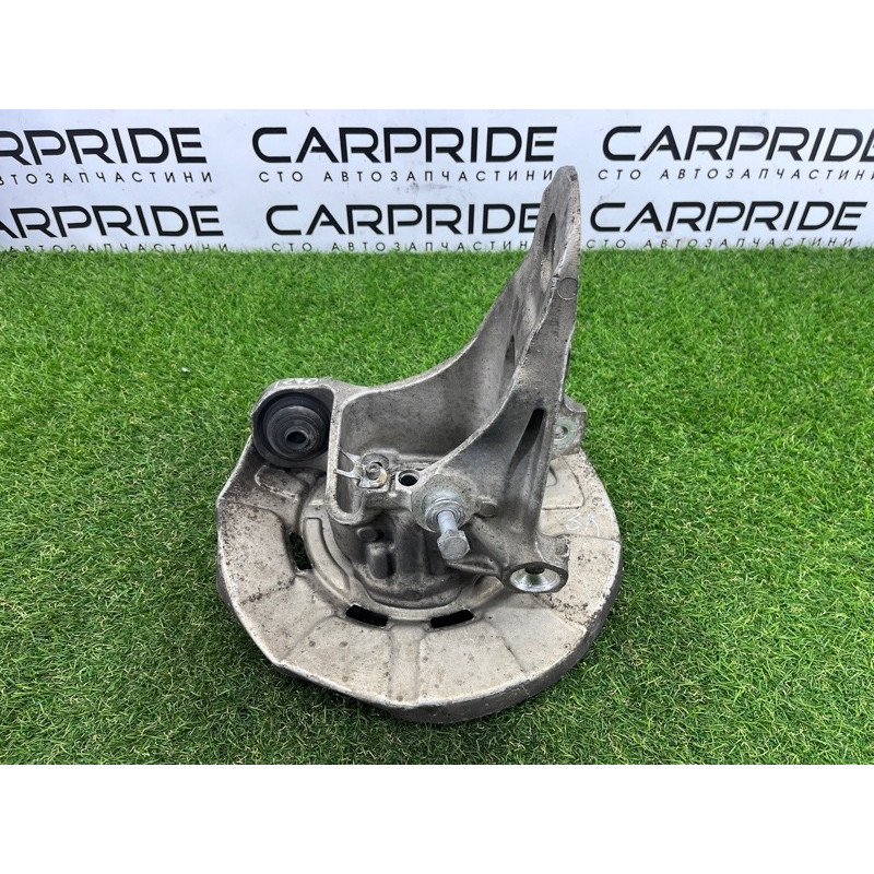 Цапфа подвески (подвеска) BMW X5 E70 2008 4.8 N62/TU 33326879101