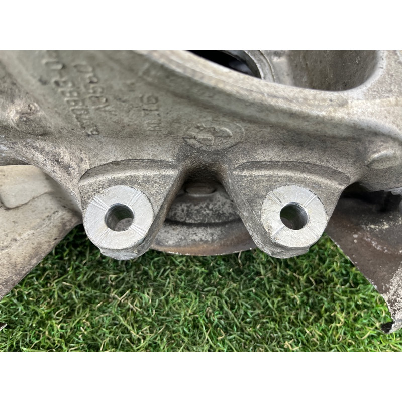 Цапфа подвески (подвеска) BMW X5 E70 2008 4.8 N62/TU 33326879101