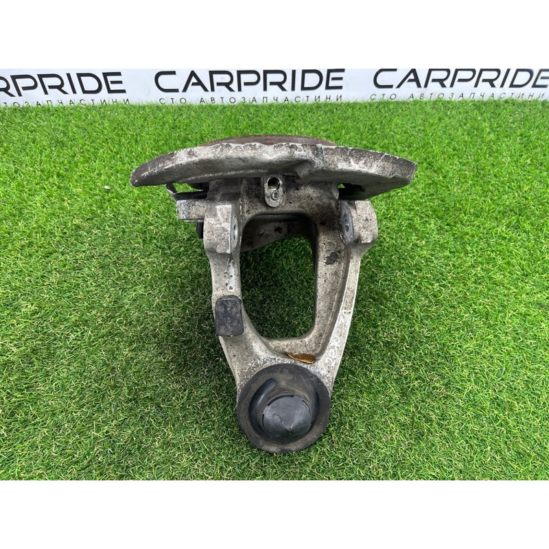 Цапфа подвески (подвеска) BMW X5 E70 2012 3.0 N55 33326879101