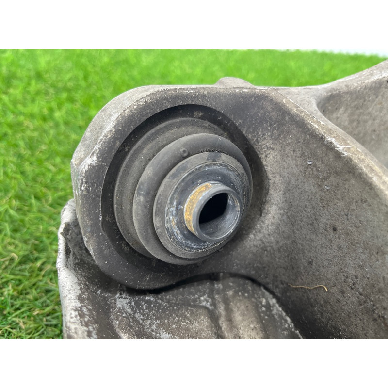 Цапфа подвески (подвеска) BMW X5 E70 2012 3.0 N55 33326879101