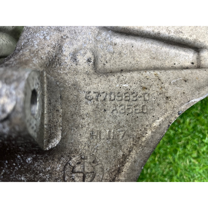 Цапфа подвески (подвеска) BMW X5 E70 2012 3.0 N55 33326879101