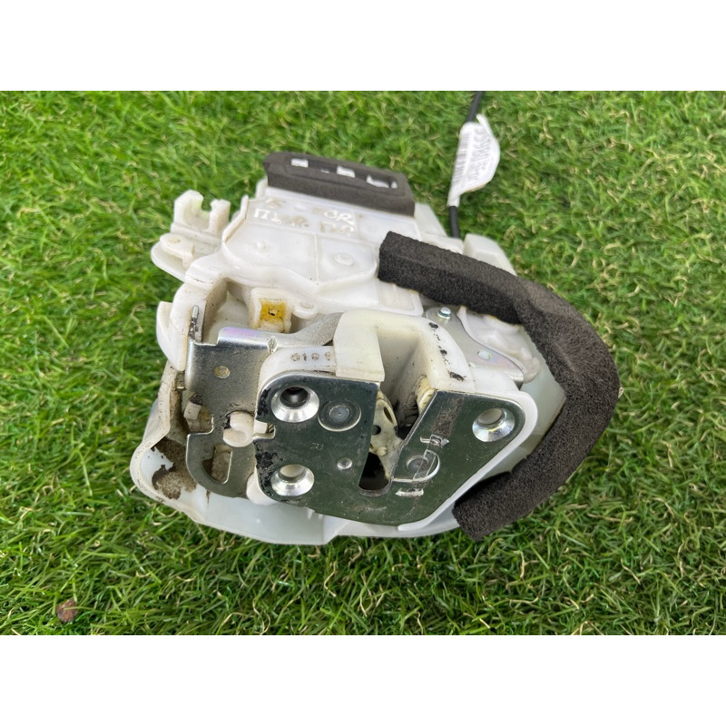 Замок двери (кузов и элементы) Subaru Forester SH 2008 2.0 61032SC240