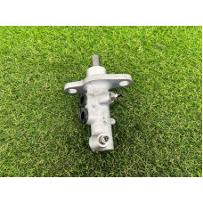 Главный тормозной цилиндр