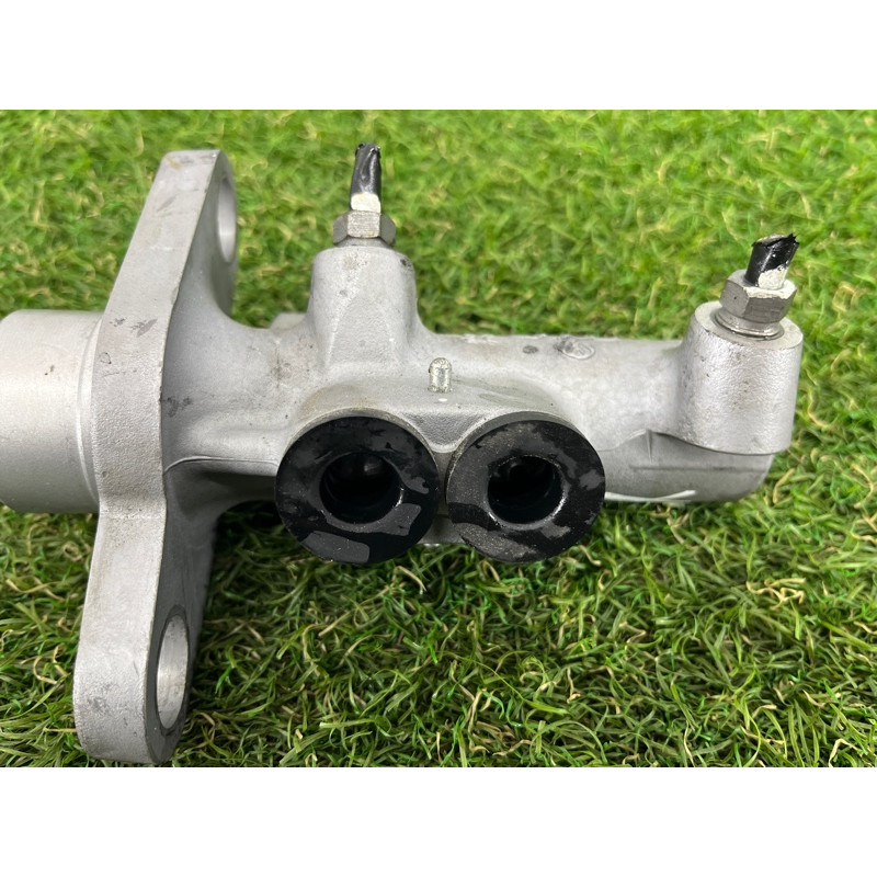 Главный тормозной цилиндр (тормозная система) AUDI Q7 4L 2007 3.6 7L8611019F