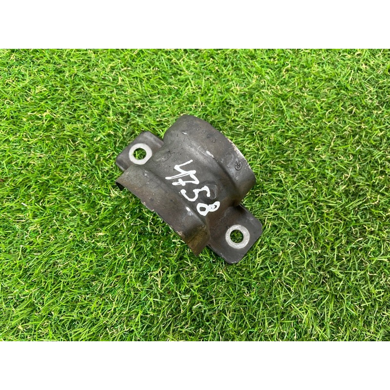 Скоба стабилизатора (подвеска) BMW X5 E70 2008 4.8 N62/TU 33556859264