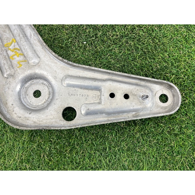 Кронштейн подрамника (подвеска) BMW X5 E70 2012 3.0 N55 33306885676