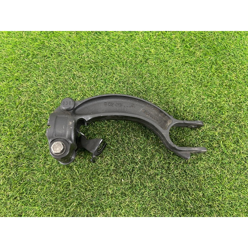 Вилка амортизатора (подвеска) AUDI A7 4G 2013 3.0 CGXB 8K0413038L