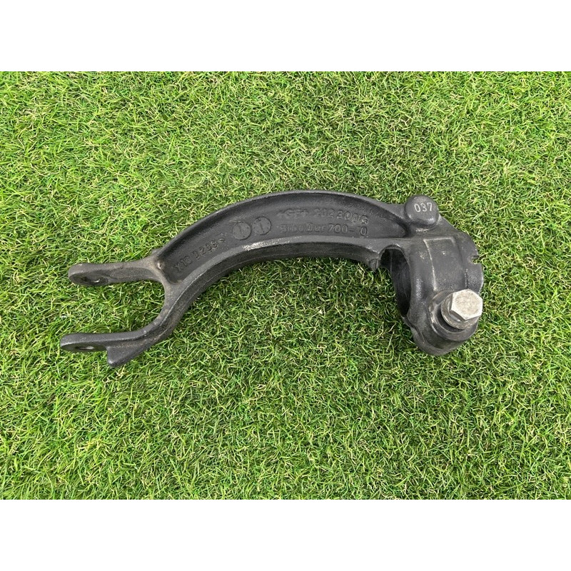 Вилка амортизатора (подвеска) AUDI A4 B8 2012 2.0 TFSI 8K0413037L