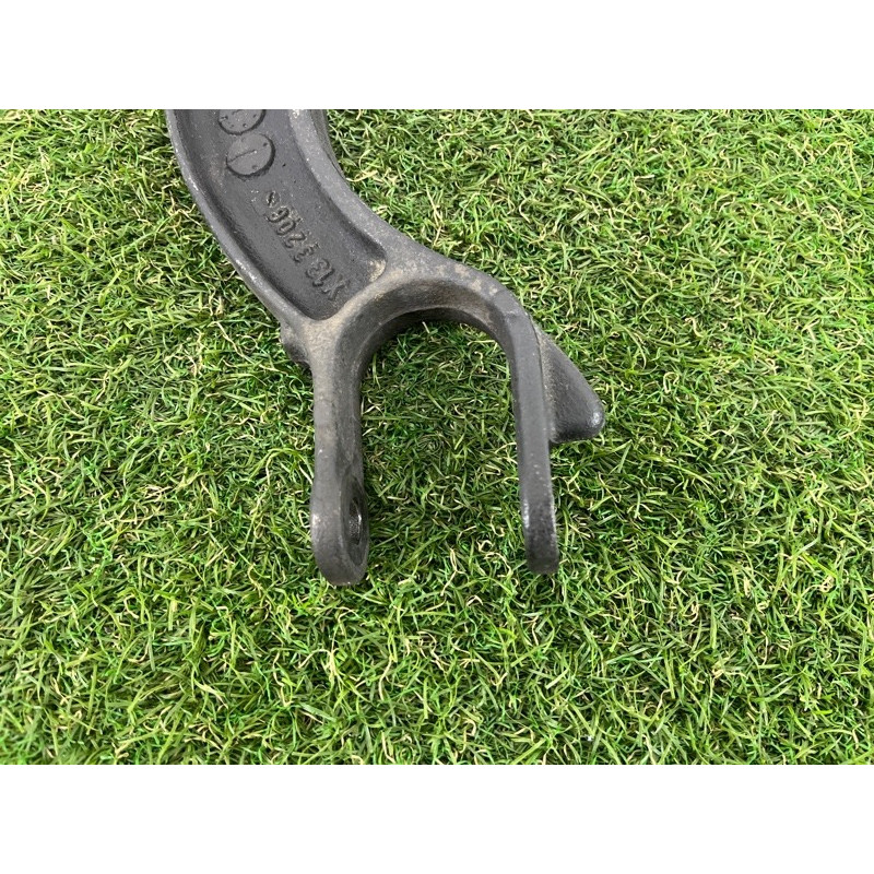 Вилка амортизатора (подвеска) AUDI A4 B8 2012 2.0 TFSI 8K0413037L