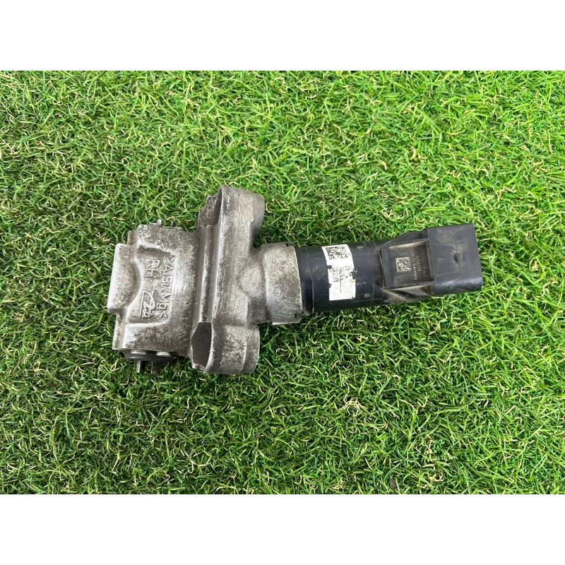 Мотор стояночного тормоза (тормозная система) PORSCHE CAYENNE 958 2012 4.8 95835209201