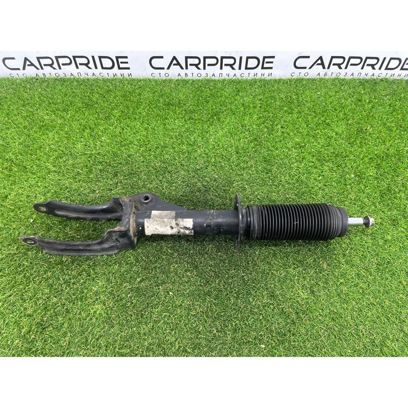 Амортизатор (подвеска) Volkswagen Touareg NF 2012 3.6 7P6413031H