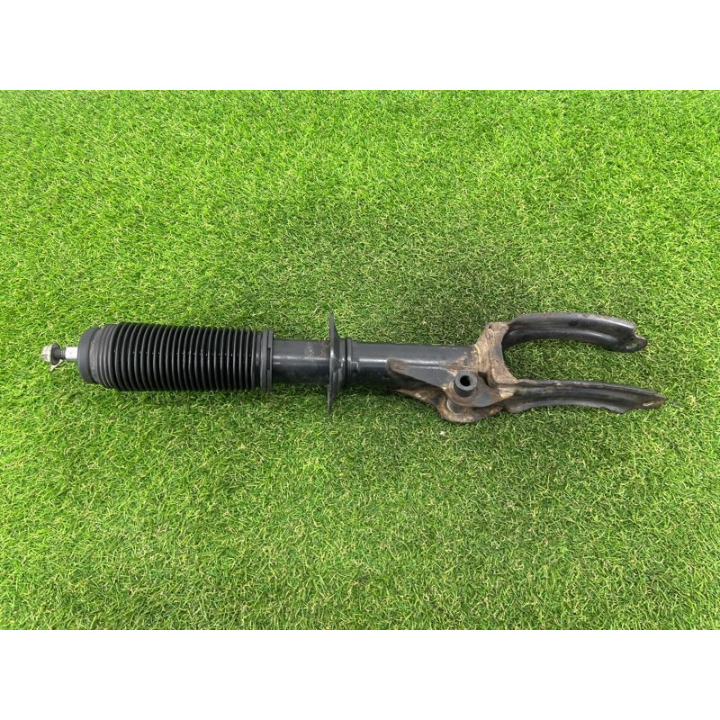 Амортизатор (подвеска) Volkswagen Touareg NF 2011 3.6 7P6413032AJ