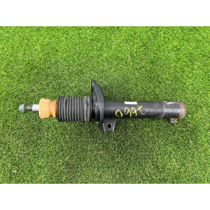 Амортизатор (подвеска) Volkswagen Passat B7 2016 1.8 561413031K