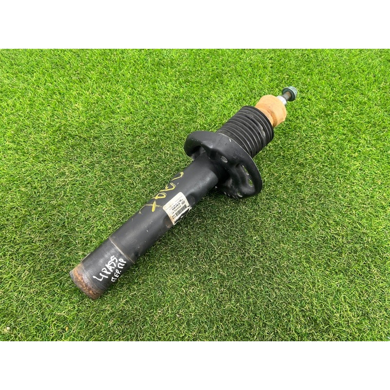 Амортизатор (подвеска) Volkswagen Passat B7 2016 1.8 561413031K