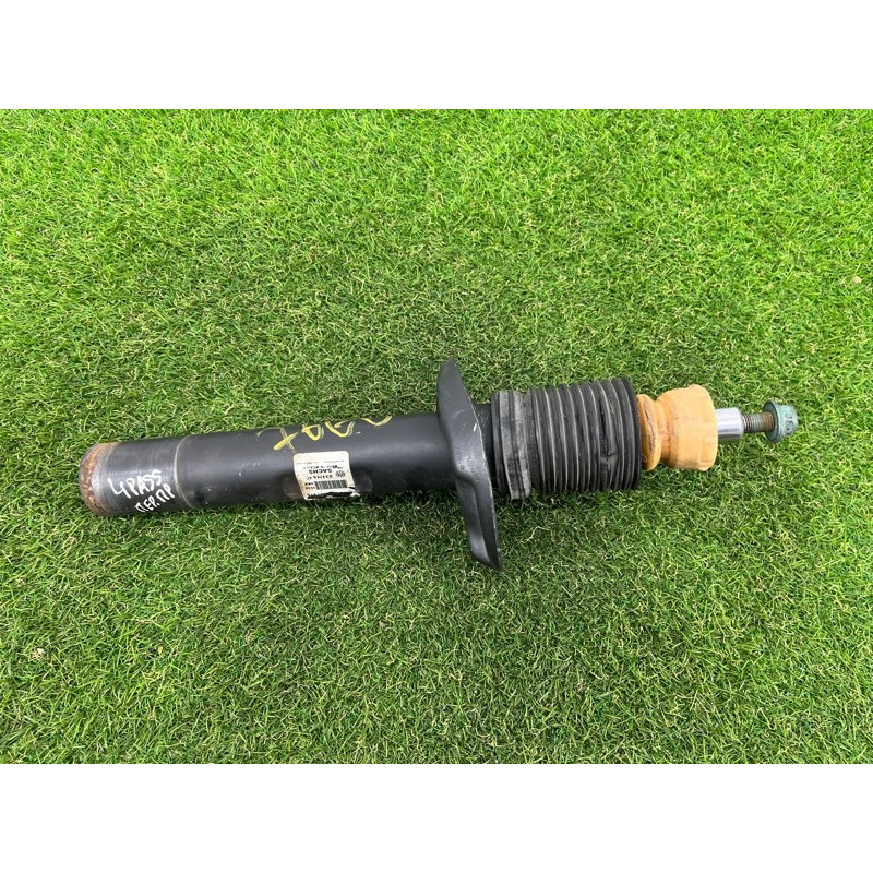 Амортизатор (подвеска) Volkswagen Passat B7 2016 1.8 561413031K