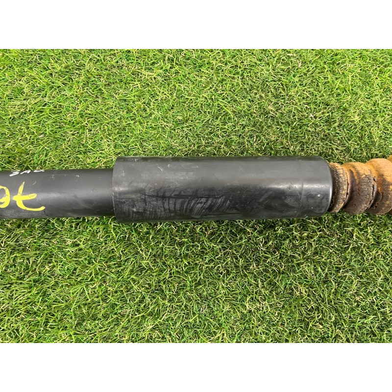 Амортизатор (подвеска) Volkswagen Passat B7 2016 1.8 561513049D