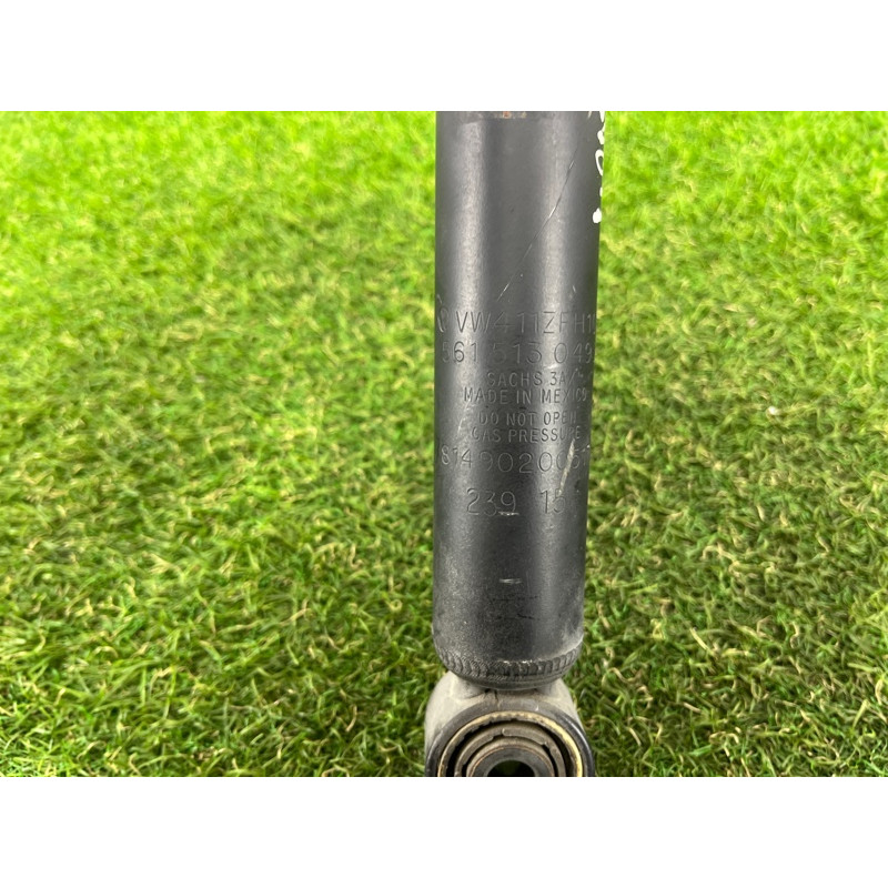 Амортизатор (подвеска) Volkswagen Passat B7 2016 1.8 561513049D