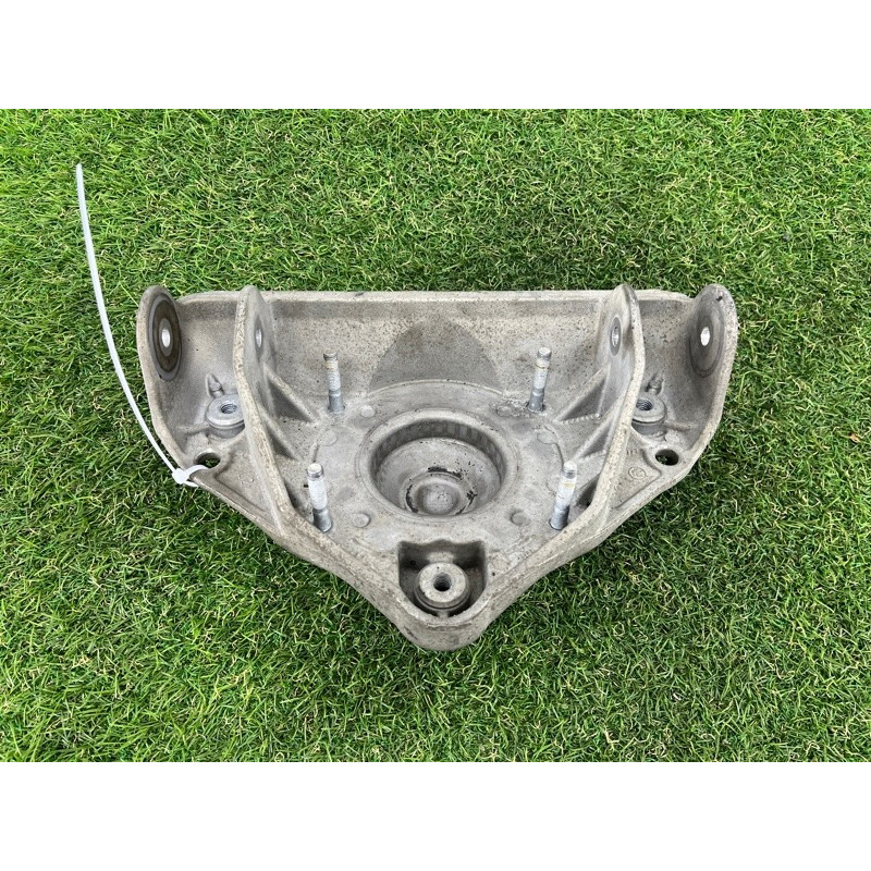 Кронштейн опоры амортизатора (подвеска) AUDI Q7 4L 2014 3.0 TFSi CTWB 7L0412391D