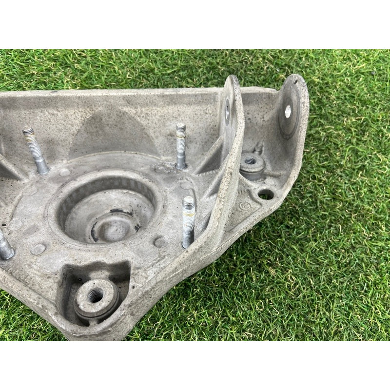 Кронштейн опоры амортизатора (подвеска) AUDI Q7 4L 2014 3.0 TFSi CTWB 7L0412391D