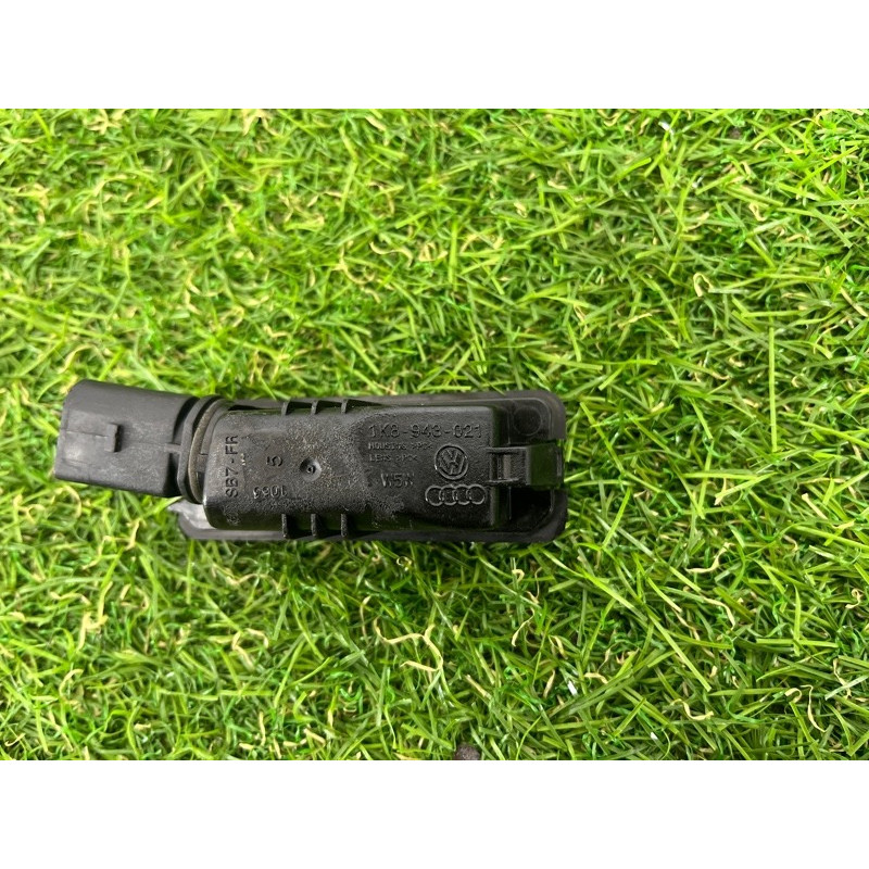 Плафон подсветки номера (оптика) PORSCHE CAYENNE 958 2013 3.6 95863162000