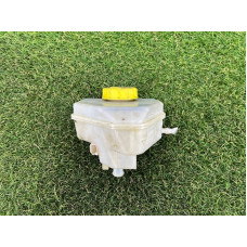 Бачок тормозной жидкости