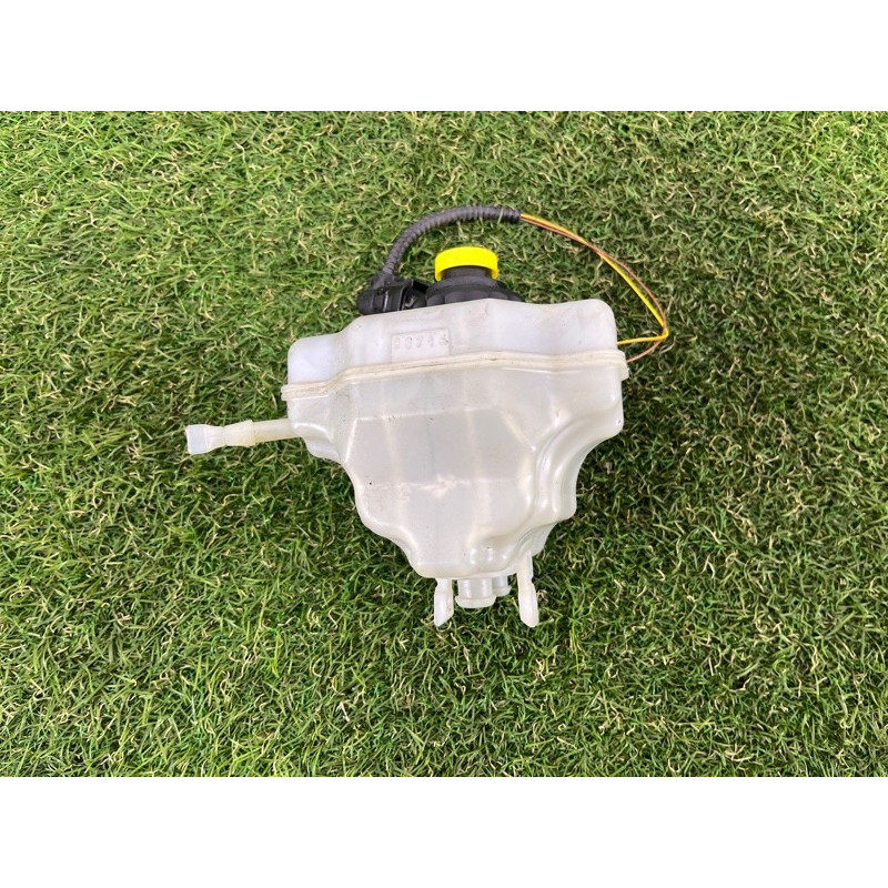 Бачок тормозной жидкости (тормозная система) AUDI Q7 4L 2014 3.0 TFSi CTWB 7L8611303