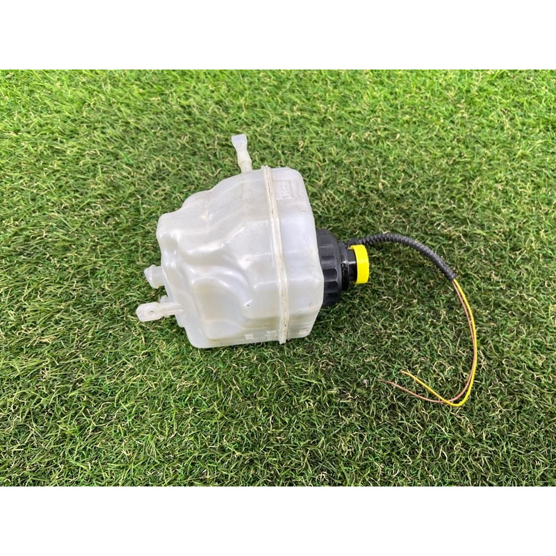 Бачок тормозной жидкости (тормозная система) AUDI Q7 4L 2014 3.0 TFSi CTWB 7L8611303