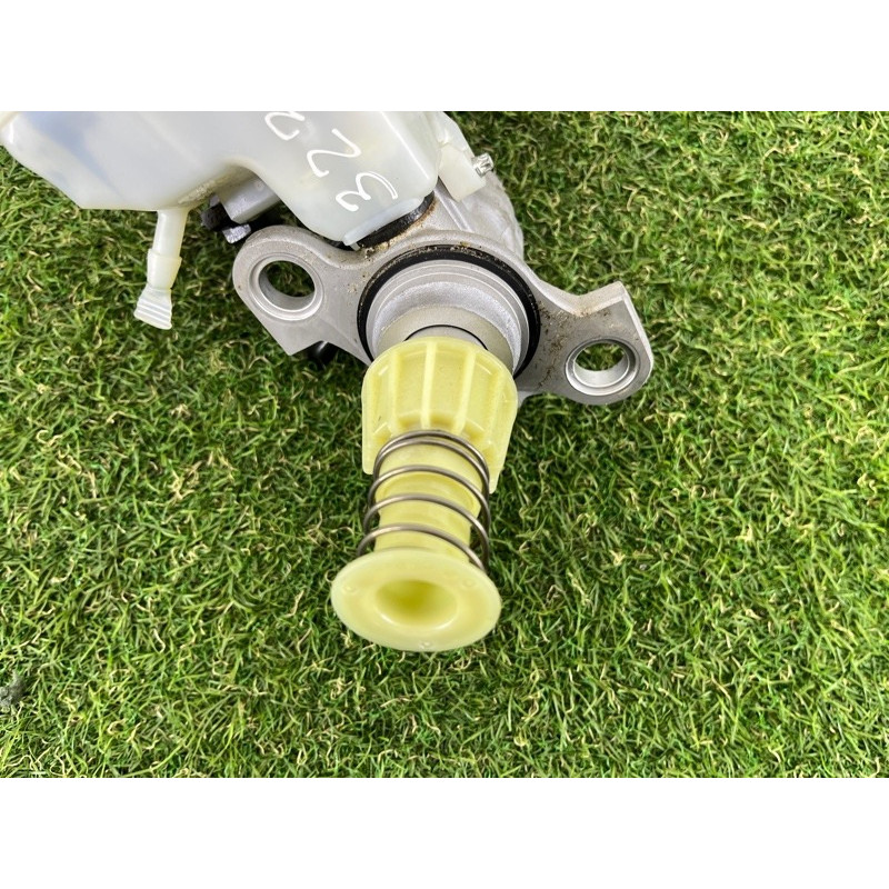 Главный тормозной цилиндр (тормозная система) AUDI Q7 4M 2017 3.0 TFSi CREC 4M0611021A