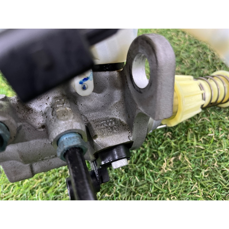 Главный тормозной цилиндр (тормозная система) AUDI Q7 4M 2017 3.0 TFSi CREC 4M0611021A