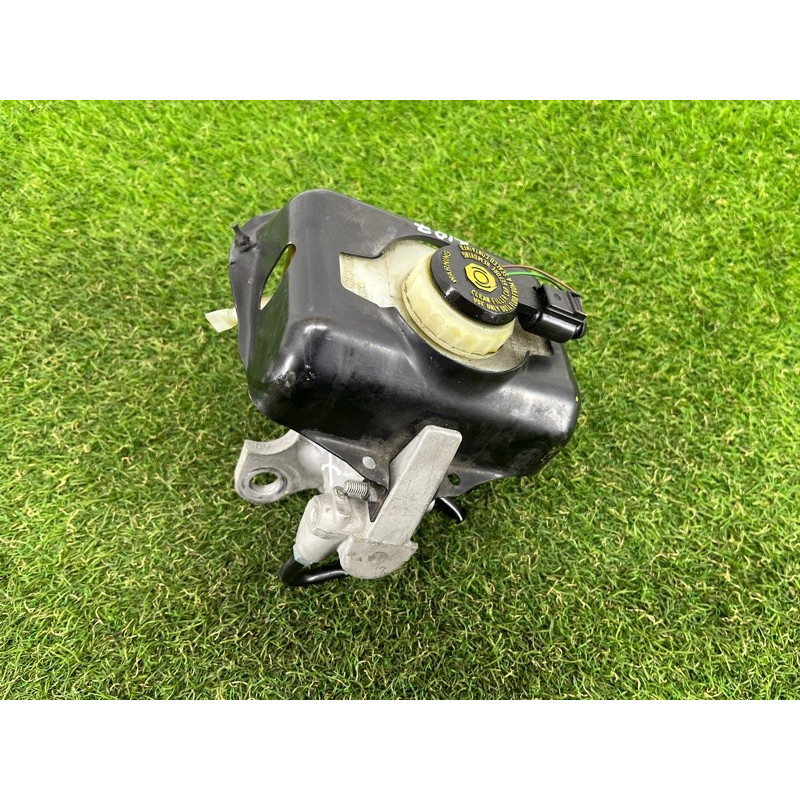 Главный тормозной цилиндр (тормозная система) AUDI A7 4G 2013 3.0 CGXB 4G1611021