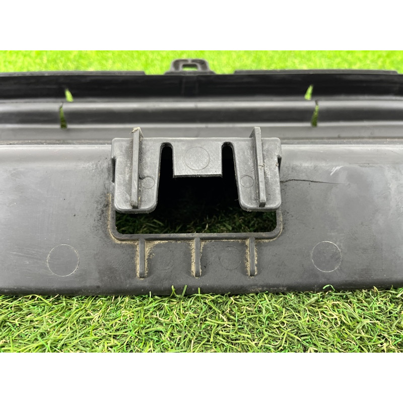 Повітропровід радіатора (кузов і елементи) Volkswagen Amarok 2H 2012 2.0 tdi 2H0121333C