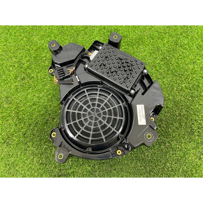 Сабвуфер (електрика) PORSCHE CAYENNE 958 2012 4.8 95864501000