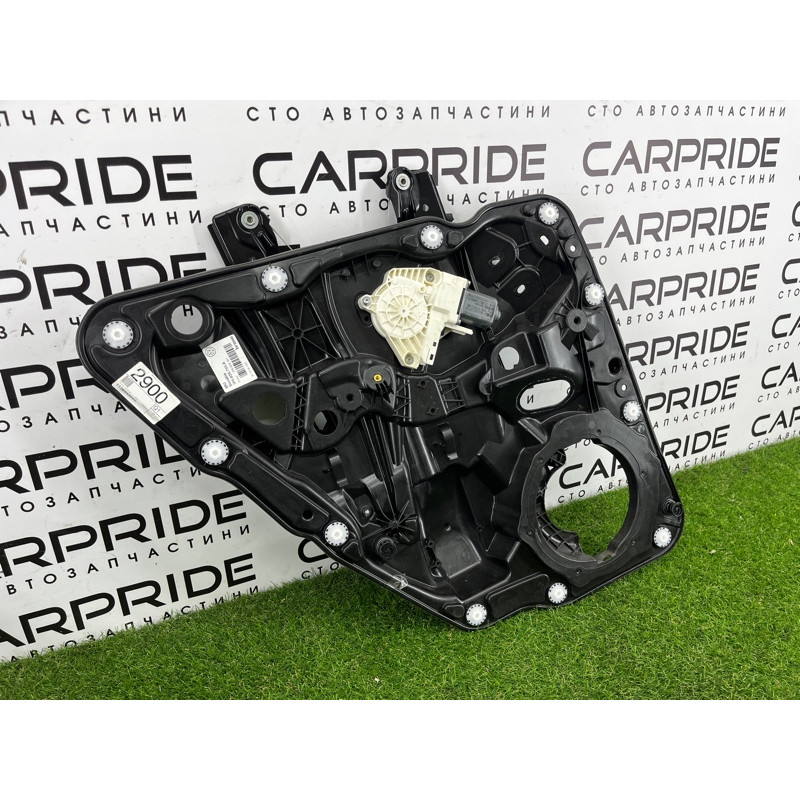 Механизм стеклоподъемника с мотором (кузов и элементы) Volkswagen Touareg NF 2012 3.0 7P6839461A