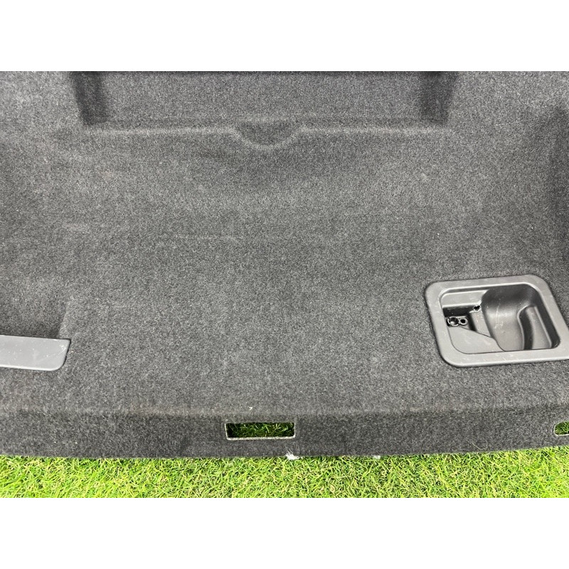 Обшивка крышки багажника (салон) AUDI A4 B8 2012 2.0 TFSI 8K5867975BCA9