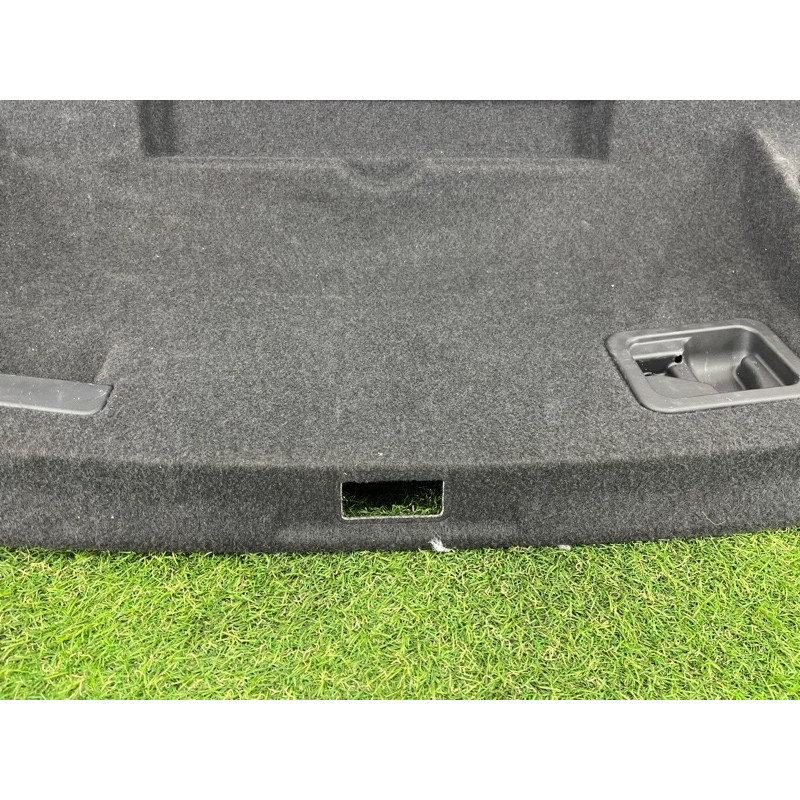 Обшивка крышки багажника (салон) AUDI A4 B8 2012 2.0 TFSI 8K5867975BCA9