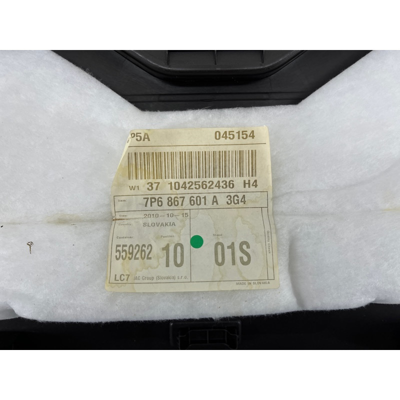 Обшивка крышки багажника (салон) Volkswagen Touareg NF 2011 3.6 7P68676013G4