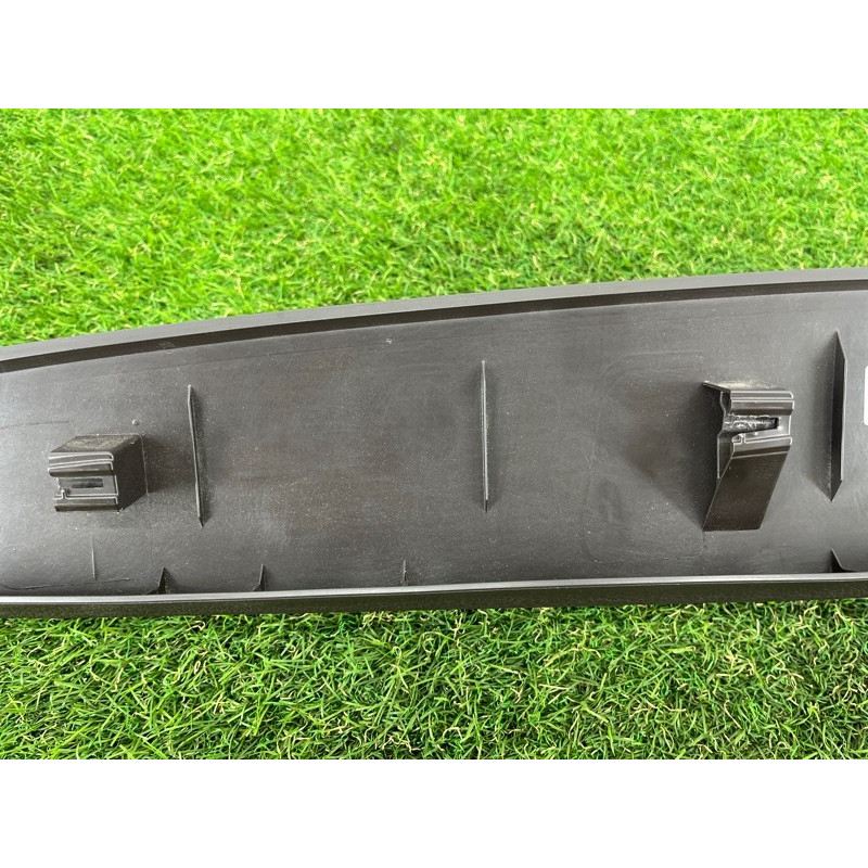 Обшивка крышки багажника (салон) Volkswagen Touareg NF 2012 3.6 7P68676033G4