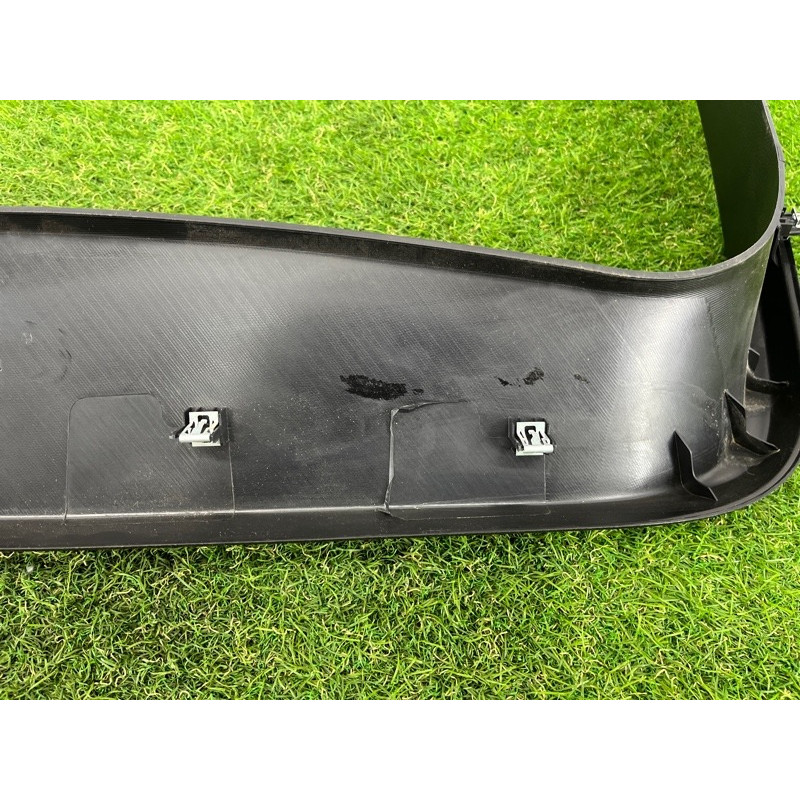 Обшивка крышки багажника (салон) Jeep Grand Cherokee WK2 2016 3.6 1XW82DX9AB