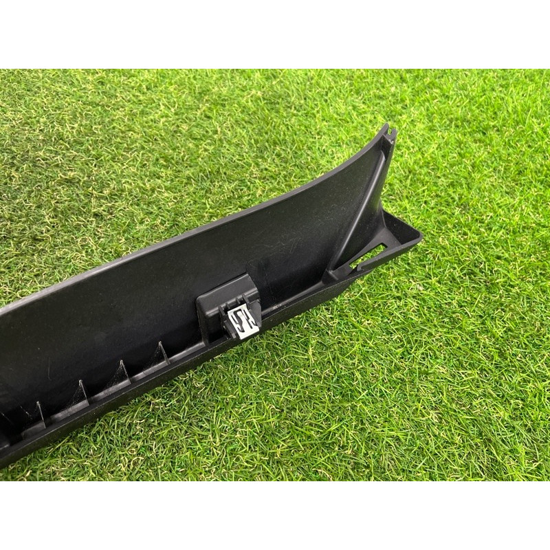 Обшивка крышки багажника (салон) Jeep Grand Cherokee WK2 2016 3.6 1XW82DX9AB