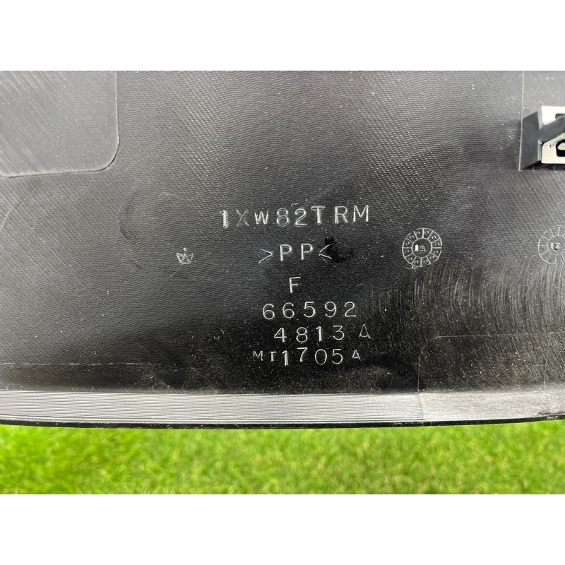 Обшивка крышки багажника (салон) Jeep Grand Cherokee WK2 2016 3.6 1XW82DX9AB