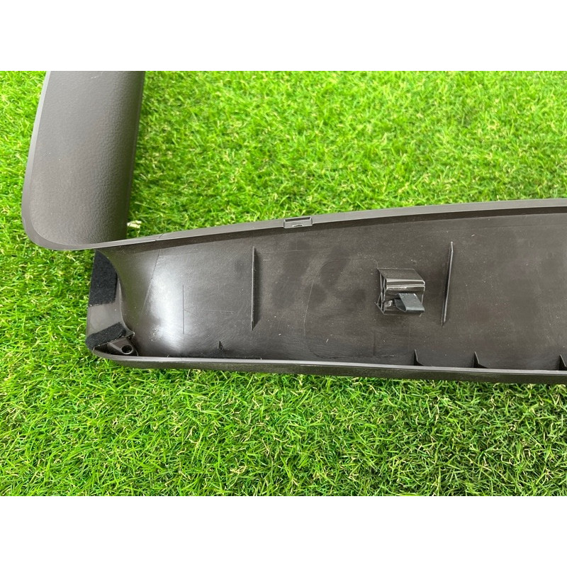Обшивка крышки багажника (салон) Volkswagen Touareg NF 2012 3.0 7P68676033G4
